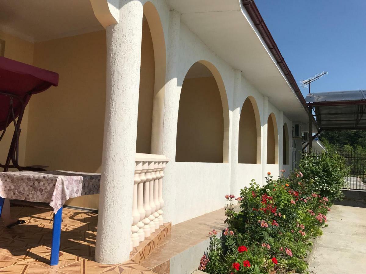 Davel Hotel Gagra Exterior foto