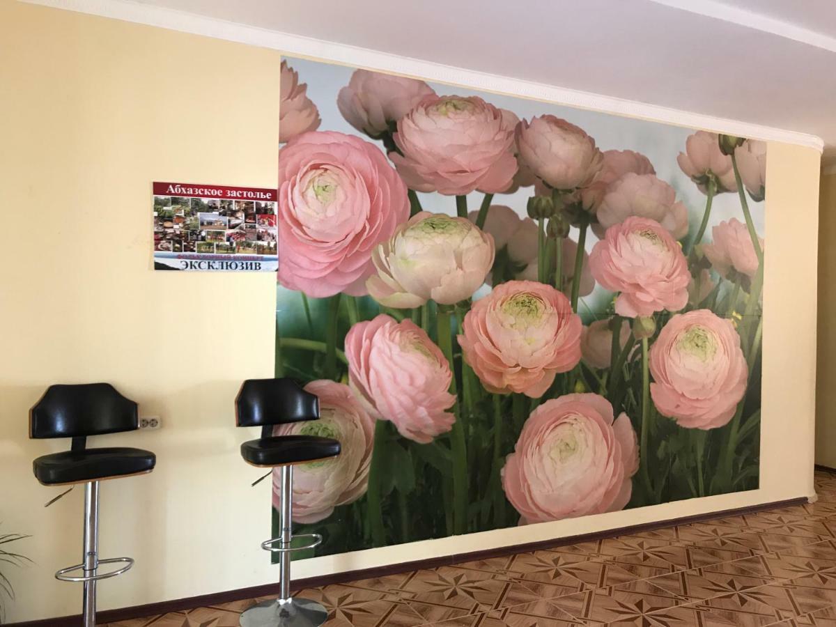 Davel Hotel Gagra Exterior foto