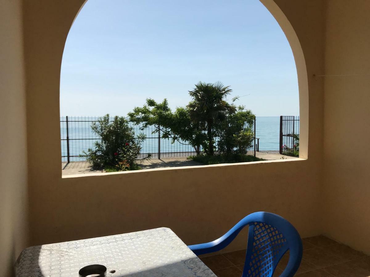 Davel Hotel Gagra Exterior foto